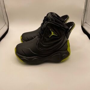 Nike Jordan Drip 23 boys rain boots size 4C